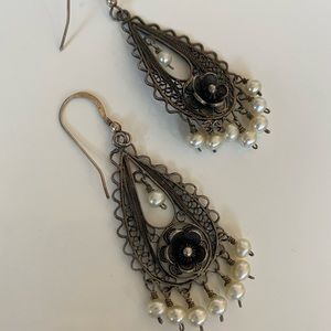 Silver Pearl/Flower Earrings